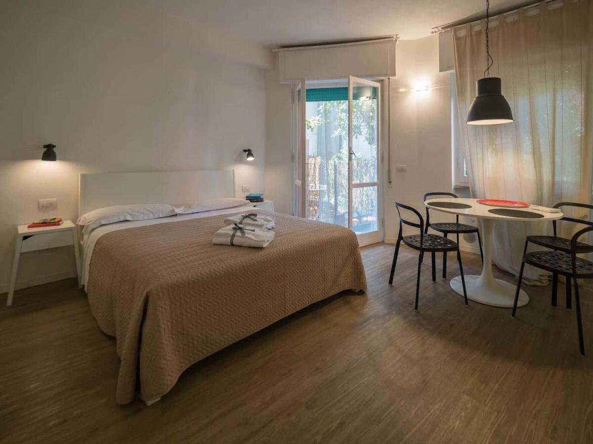 Il Giardino Di Ada Ground Floor Studio With Ac And Patio Монтероссо-аль-Маре Екстер'єр фото