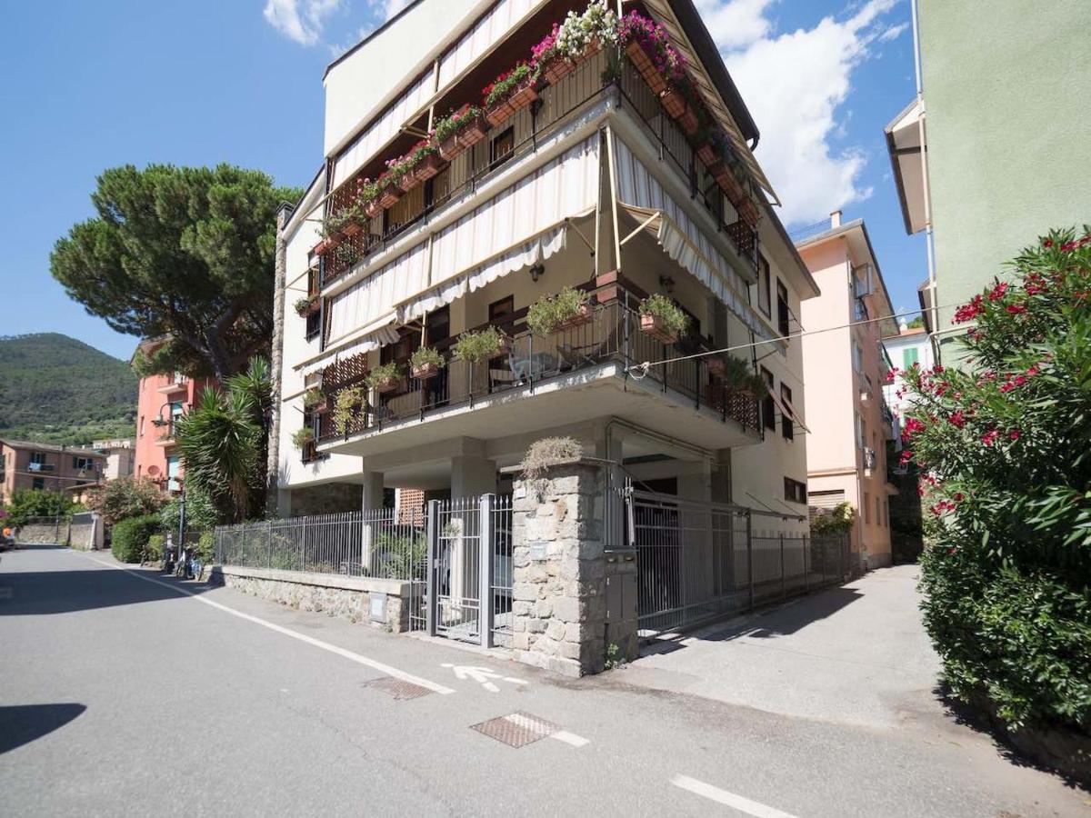 Il Giardino Di Ada Ground Floor Studio With Ac And Patio Монтероссо-аль-Маре Екстер'єр фото